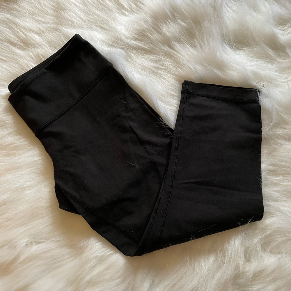 Lululemon crop size 8